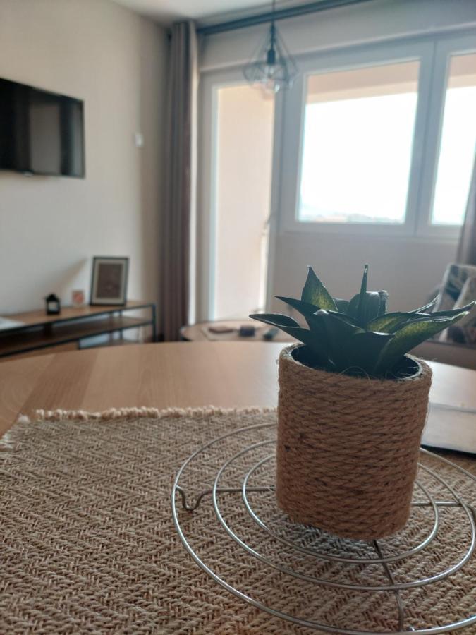 סוקו בניה M Apartments מראה חיצוני תמונה
