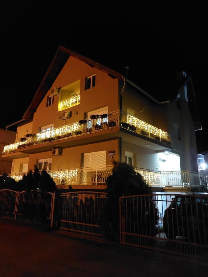 סוקו בניה M Apartments מראה חיצוני תמונה