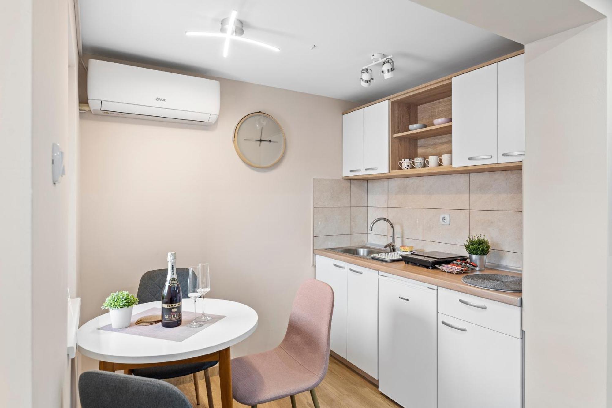 סוקו בניה M Apartments מראה חיצוני תמונה