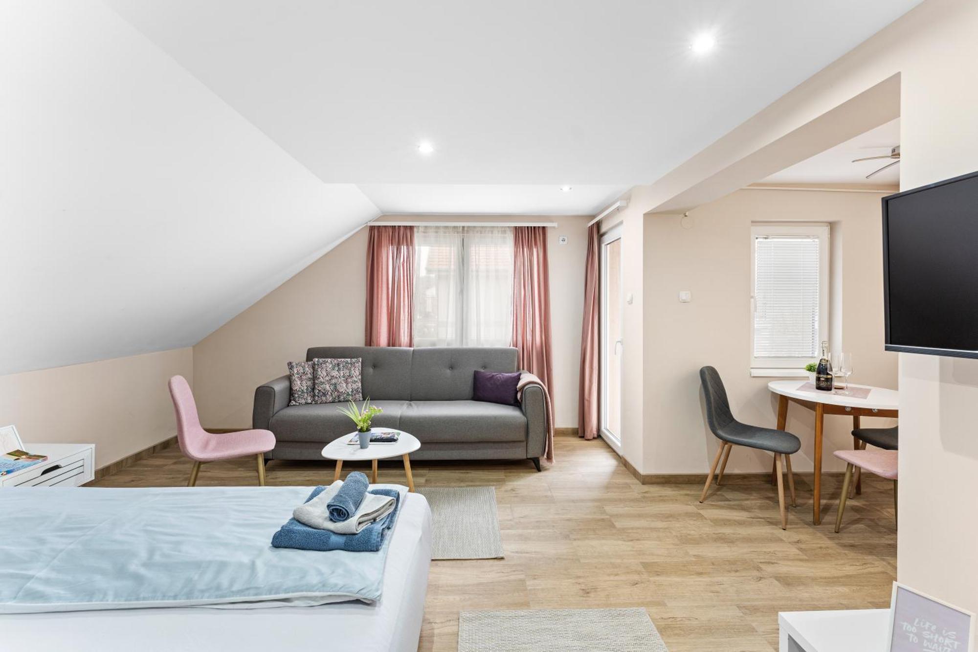 סוקו בניה M Apartments מראה חיצוני תמונה